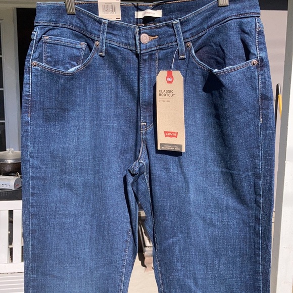 NWT Host Pick 6/4 Levi's Classic Boot Cut Jeans MSRP $59.50 - Picture 7 of 10